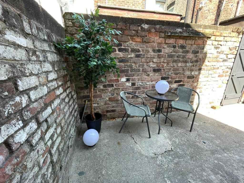 Newly Renovated Apartments In Liverpool - Extended Stay Exterior foto