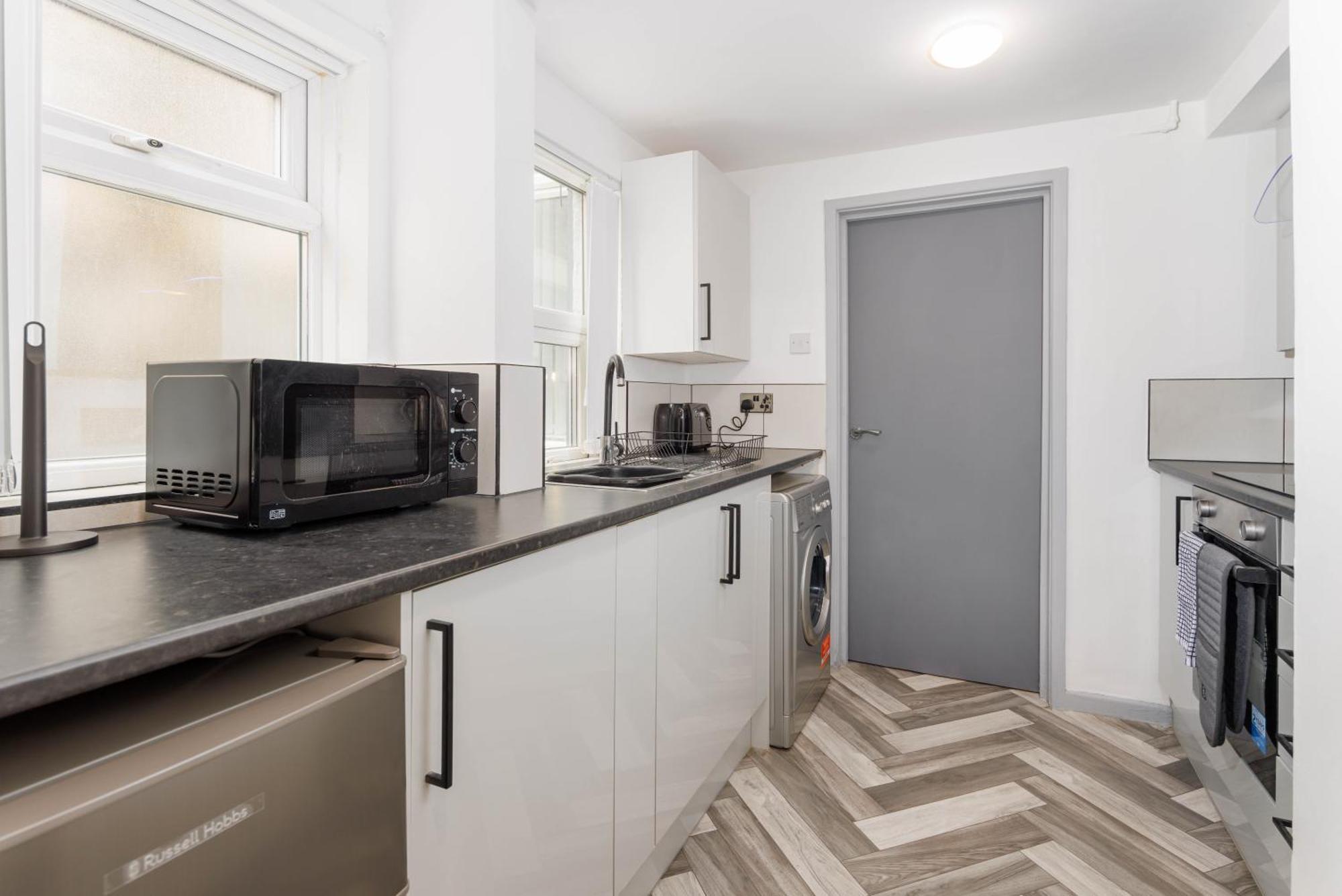 Newly Renovated Apartments In Liverpool - Extended Stay Exterior foto