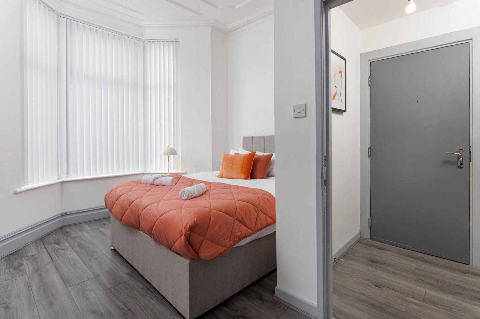 Newly Renovated Apartments In Liverpool - Extended Stay Exterior foto